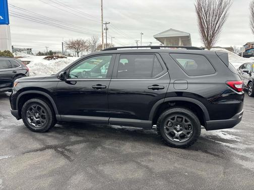 2023 Honda Pilot AWD TrailSport