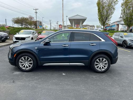 Twilight Blue Metallic 2022 Cadillac XT4 Premium Luxury