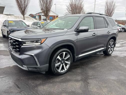 2024 Honda Pilot Touring 8-Passenger