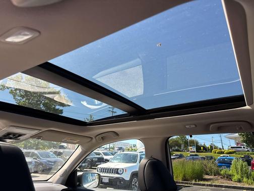 Platinum White Pearl 2026 Honda Pilot Touring 8-Passenger