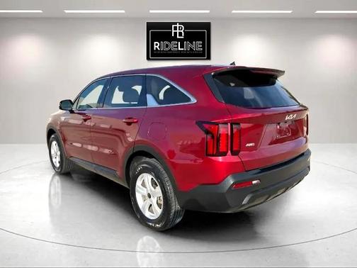 2022 Kia Sorento LX