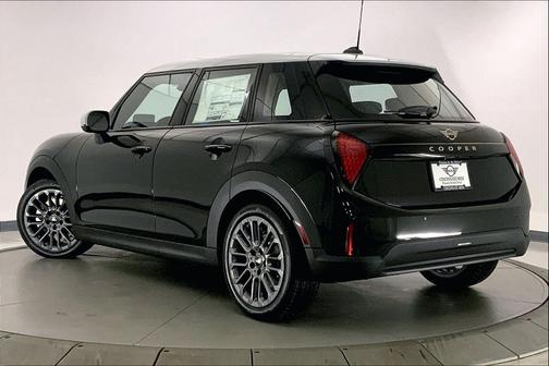 Midnight Black II Metallic 2026 MINI Hardtop Cooper