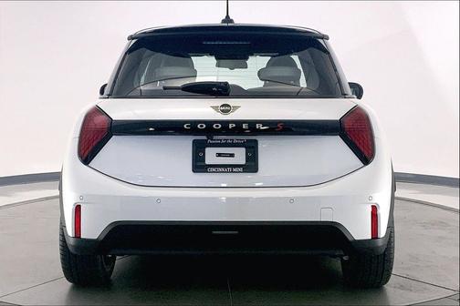 Nanuq White Metallic 2026 MINI Hardtop Cooper S
