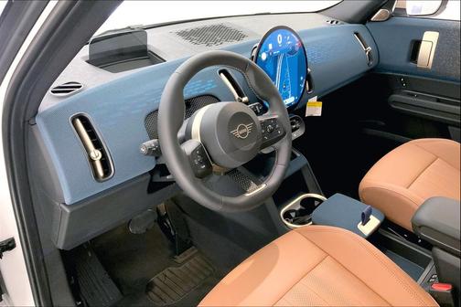 Nanuq White Metallic 2025 MINI Countryman Cooper S ALL4