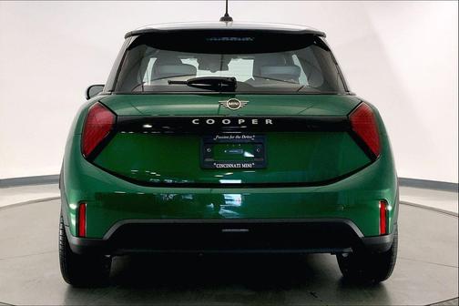 British Racing Green IV Metallic 2026 MINI Hardtop Cooper