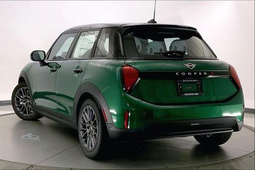 British Racing Green IV Metallic 2026 MINI Hardtop Cooper S
