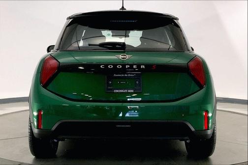 British Racing Green IV Metallic 2026 MINI Hardtop Cooper S