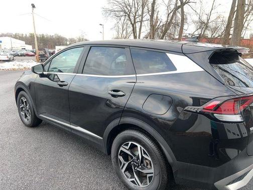 2023 Kia Sportage LX