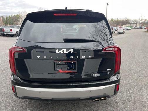 Ebony Black 2023 Kia Telluride S