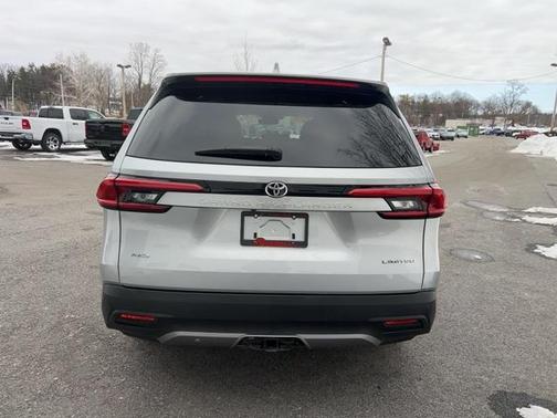 2024 Toyota Grand Highlander 