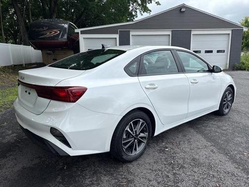 2022 Kia Forte LXS