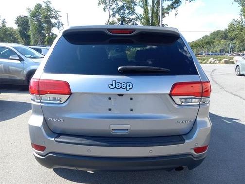 Photo 3 of 31 of 2018 Jeep Grand Cherokee Laredo