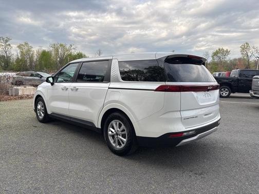 2022 Kia Carnival LXS