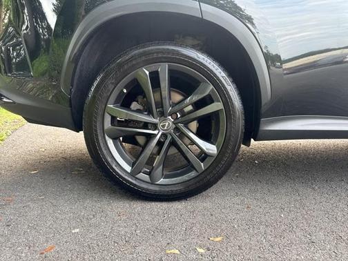 2022 Lexus NX 450h+ Luxury