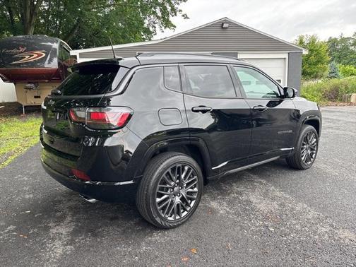 2022 Jeep Compass Altitude