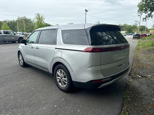 2022 Kia Carnival LXS