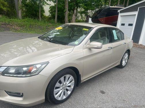 Tan 2013 Honda Accord EX-L