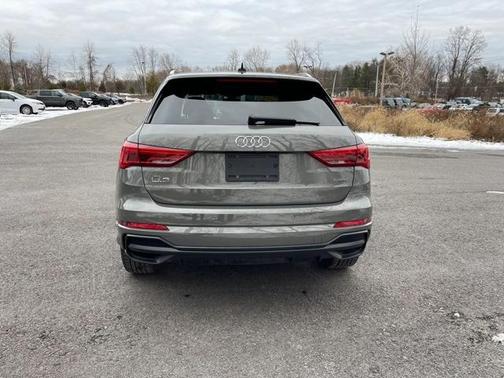 2022 Audi Q3 45 S line Premium