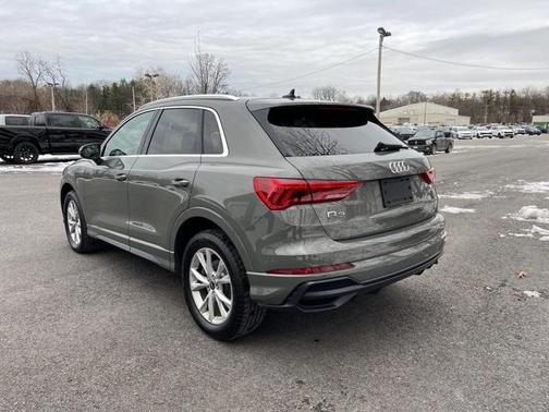 2022 Audi Q3 45 S line Premium