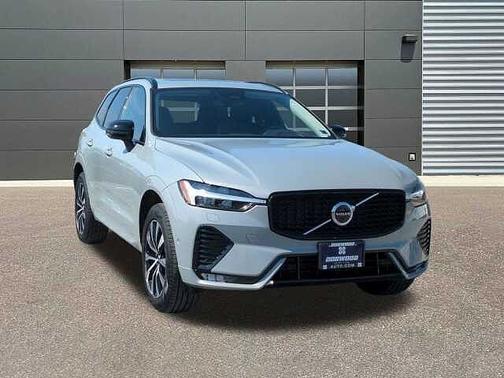2025 Volvo XC60 Plus