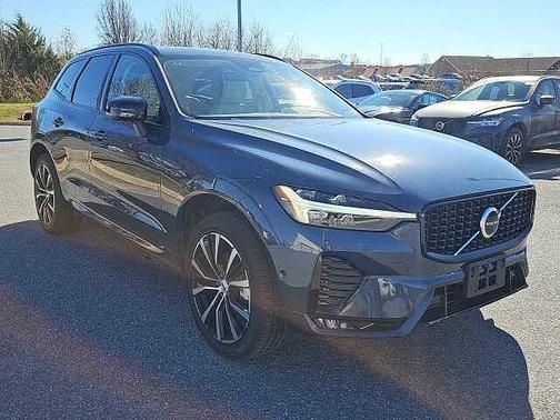 2025 Volvo XC60 Plus