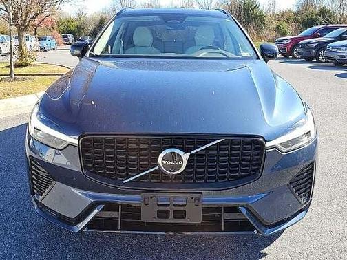 2025 Volvo XC60 Plus