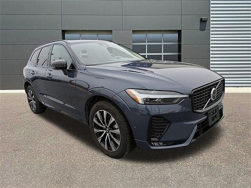 2025 Volvo XC60 Plus