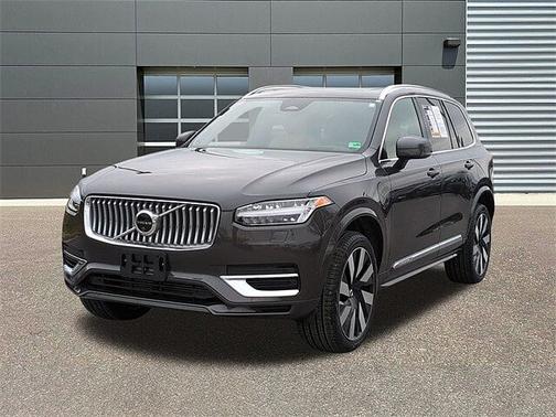 2024 Volvo XC90 T8 Ultimate Bright 7-Seater