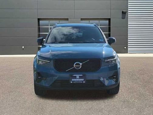 Fjord Blue 2025 Volvo XC40 Plus