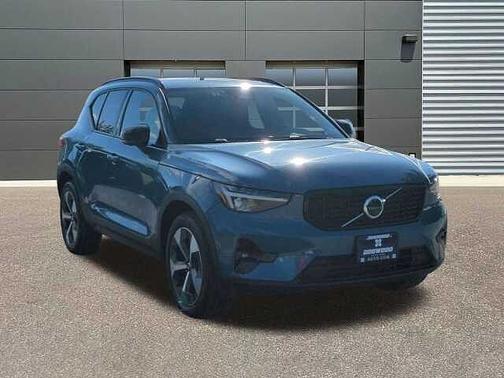 Fjord Blue 2025 Volvo XC40 Plus