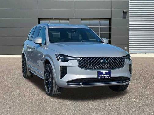 Silver Dawn 2025 Volvo XC90 Plus