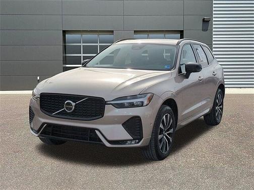 2025 Volvo XC60 Plus