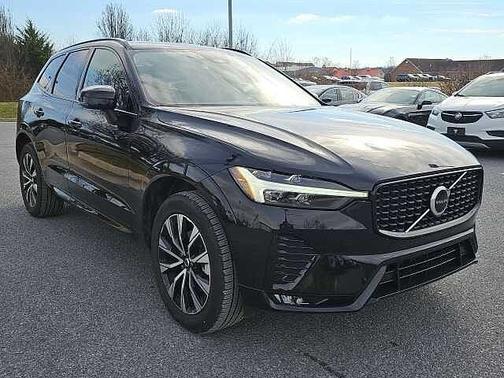 2025 Volvo XC60 Core