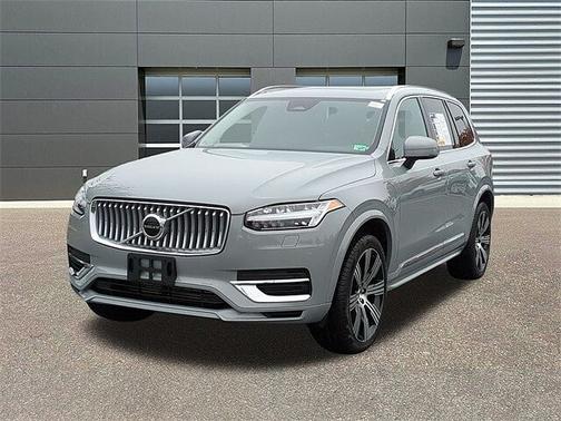 2025 Volvo XC90 Core