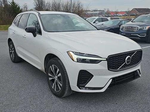 2025 Volvo XC60 Core