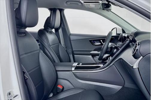 2025 Mercedes-Benz GLC 350e Base