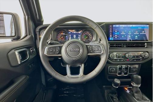 2024 Jeep Wrangler 4-Door Sahara 4x4