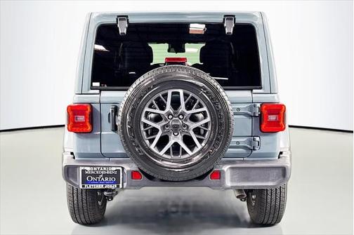 2024 Jeep Wrangler 4-Door Sahara 4x4