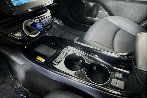 2022 Toyota Prius Prime XLE
