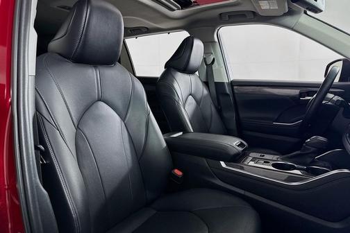 2022 Toyota Highlander Limited