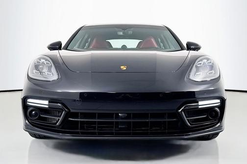 2023 Porsche Panamera GTS