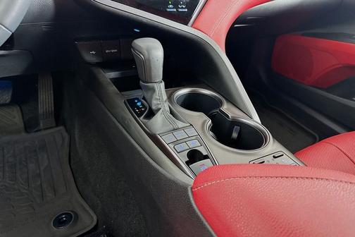 2024 Toyota Camry Hybrid SE