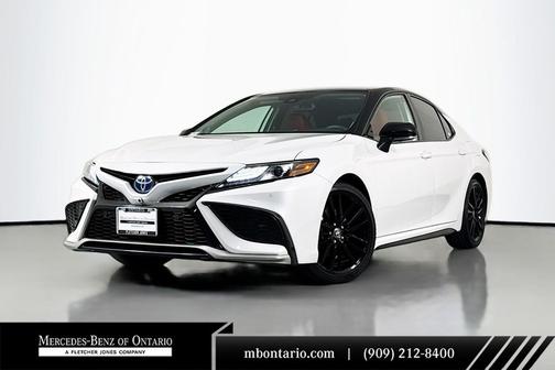 2024 Toyota Camry Hybrid SE