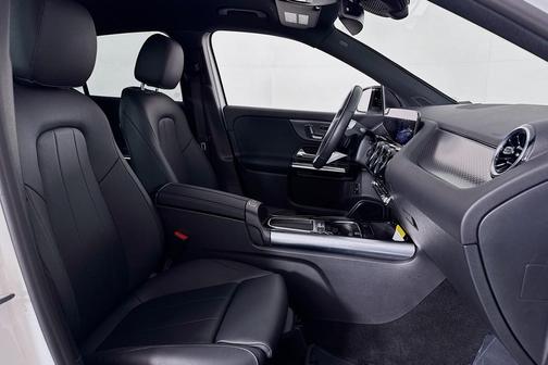 Polar White 2026 Mercedes-Benz GLA 250 4MATIC