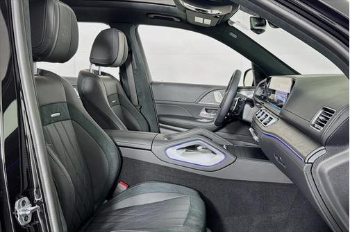 2025 Mercedes-Benz AMG GLS 63 Base