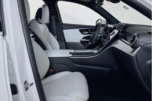 2025 Mercedes-Benz GLC 350e Base