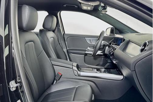 2025 Mercedes-Benz GLA 250 Base