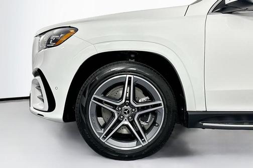 2025 Mercedes-Benz GLS 450 4MATIC