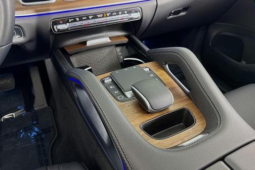 2025 Mercedes-Benz GLE 450e 4MATIC