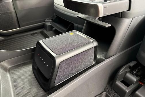 2024 Rivian R1S Adventure